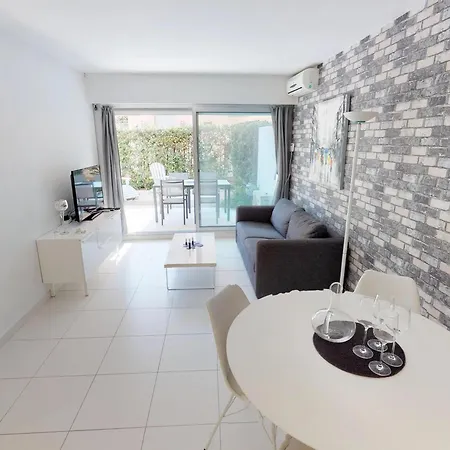Moderne 2p Avec Terrasse à - Fr-1-196-164 *